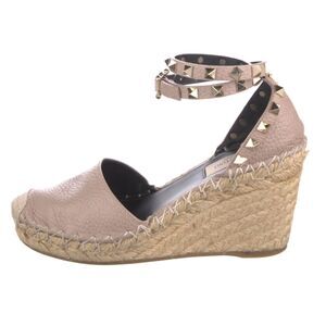 Valentino Garavani Rockstud Wedge Espadrilles in Nude – Size 37 – Authentic